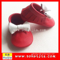 2015 popular OEM red and white cow leather bow soft sole leather toddler baby shoes